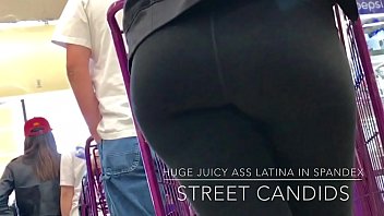 StreetCandids: Huge Juicy Ass Latina in Spandex at a Discount Store